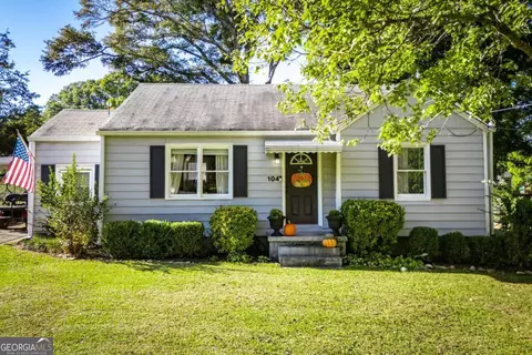 104 Richards St, Carrollton, GA 30117