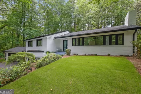 2858 Mornington Dr NW, Atlanta, GA 30327