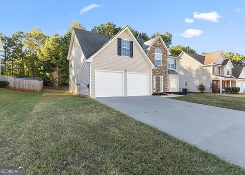 Exterior - 354 Cobblestone Ct, Hampton, GA 30228 photo 2 of 7