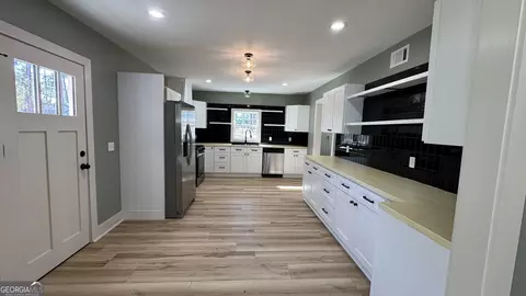 Other - 306 W Wesley Ave, Lyons, GA 30436 photo 3 of 8