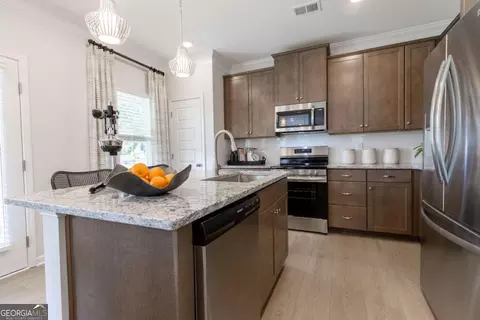 Kitchen - 10453 Trellis Ln #( 28), Hampton, GA 30228 photo 4 of 4