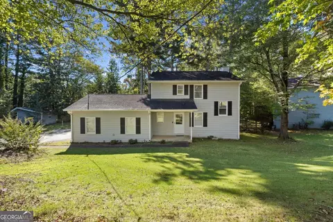 131 Summer Pond Trl, Lawrenceville, GA 30046