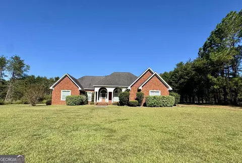 438 Lollie Dr, Dublin, GA 31021
