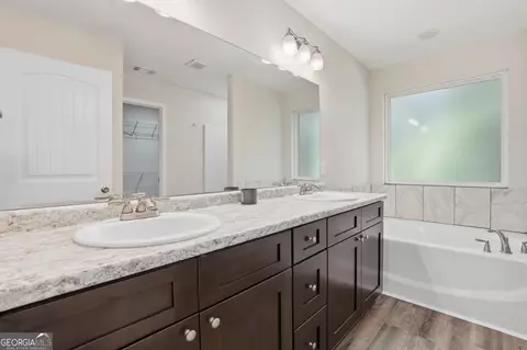 Bath - 102 Brookstone Way, Rincon, GA 31326 photo 1 of 2