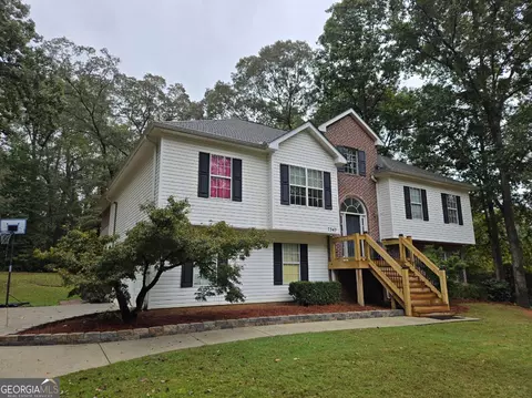 7343 Peacebrook Dr, Flowery Branch, GA 30542