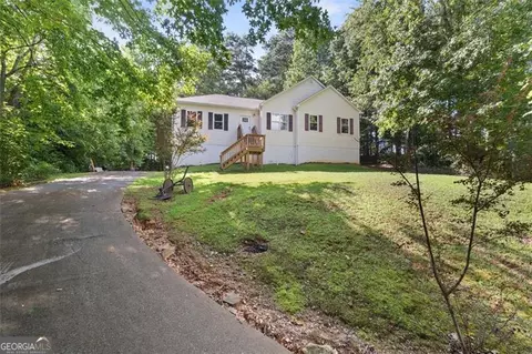 3910 Maple Wood Trl, Buford, GA 30518