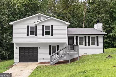 195 Beverly Park Ct, Newnan, GA 30263