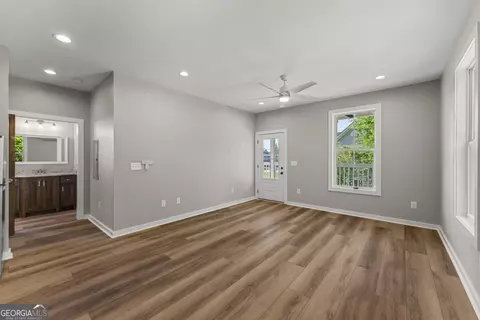Living - 621 Arthur St, Lagrange, GA 30241 photo 4 of 8
