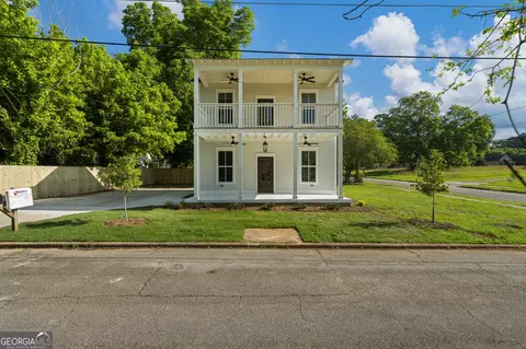 621 Arthur St, Lagrange, GA 30241