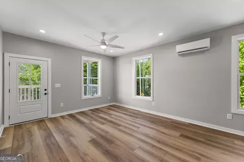Living - 621 Arthur St, Lagrange, GA 30241 photo 3 of 8