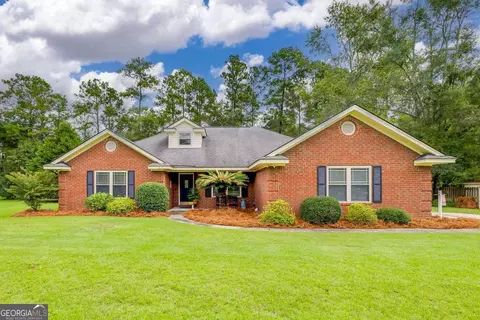 105 Woodpecker Trl, Guyton, GA 31312
