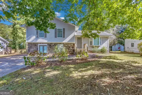 8876 Ashwood Dr, Riverdale, GA 30274