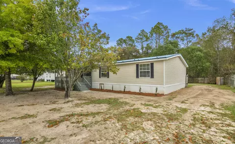 112 Cheryl Ct NE, Ludowici, GA 31316