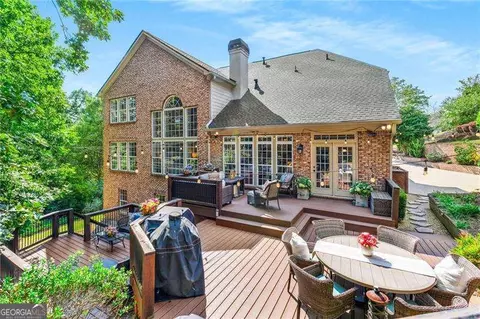 5105 Harbury Ln, Suwanee, GA 30024