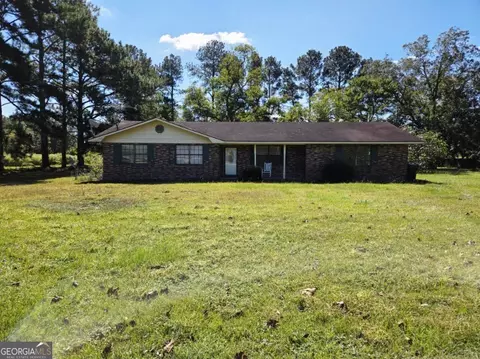 7307 Blocker Rd, Glennville, GA 30427