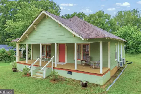 192 S Pine St, Toccoa, GA 30577 photo 2