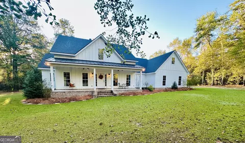 2820 Southern Manor Rd, Metter, GA 30439