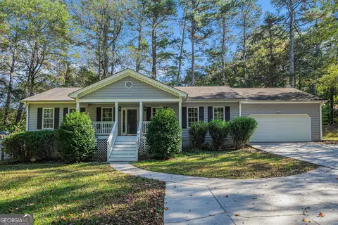 133 Springbrook Dr, Auburn, GA 30011