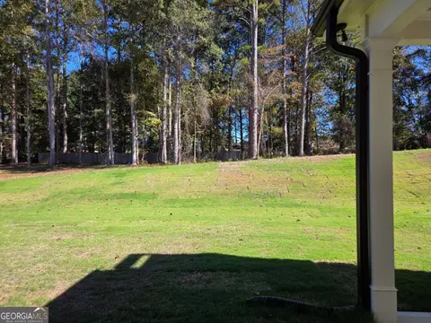 264 Meadows Dr, Bethlehem, GA 30620 photo 6
