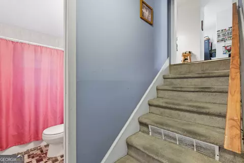 Entry Way - 136 Julia Ct, Toccoa, GA 30577 photo 3 of 3