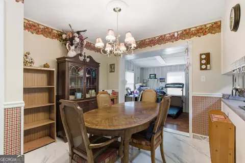Dining - 136 Julia Ct, Toccoa, GA 30577 photo 1 of 2