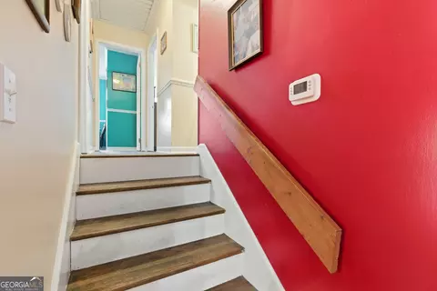 Entry Way - 136 Julia Ct, Toccoa, GA 30577 photo 2 of 3