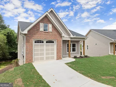 93 Colonial Dr, Cleveland, GA 30528