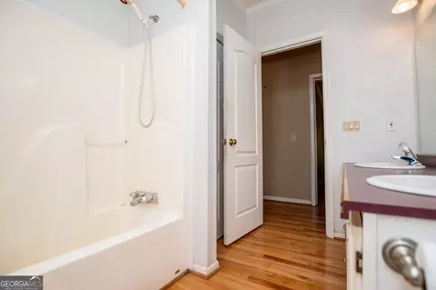 Bath - 75 Dashboard Rd, Bowdon, GA 30108 photo 6 of 7