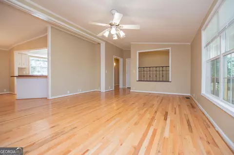 Living - 75 Dashboard Rd, Bowdon, GA 30108 photo 3 of 10