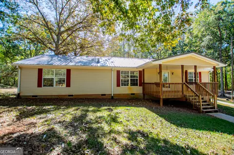 Exterior - 75 Dashboard Rd, Bowdon, GA 30108 photo 2 of 32