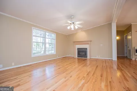 Living - 75 Dashboard Rd, Bowdon, GA 30108 photo 4 of 10