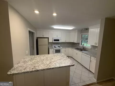 418 Ginger Cir, Lagrange, GA 30240 photo 6