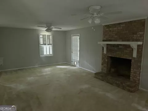 418 Ginger Cir, Lagrange, GA 30240 photo 2