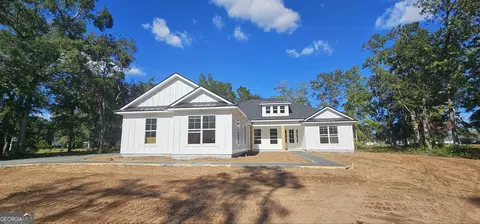 681 Harbour Island Cir, Waverly, GA 31565