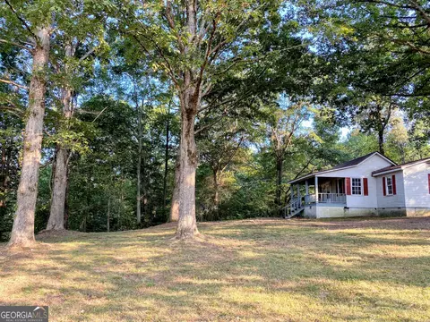 3746 Ledan Rd, Gainesville, GA 30506