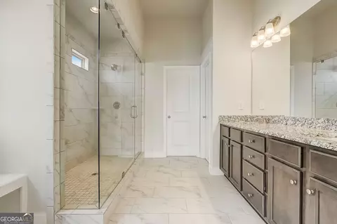 Bath - 153 Wingate Dr #25A, Winder, GA 30680 photo 1 of 5