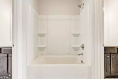Bath - 153 Wingate Dr #25A, Winder, GA 30680 photo 5 of 5