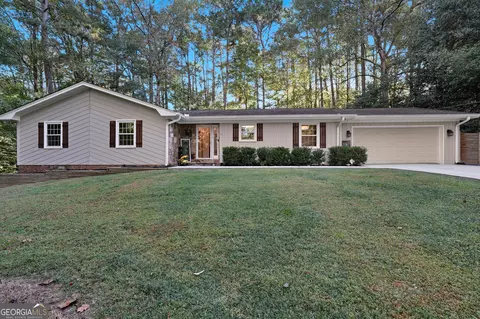 3962 Gunnin Rd, Norcross, GA 30092