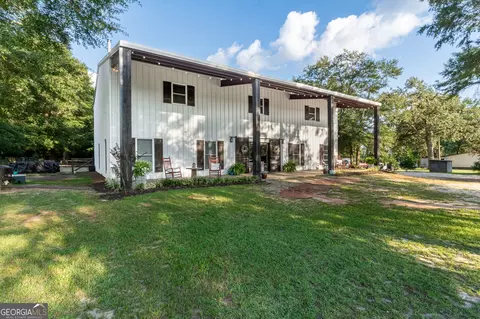 Exterior - 10090 Campground Rd, Matthews, GA 30818 photo 2 of 16