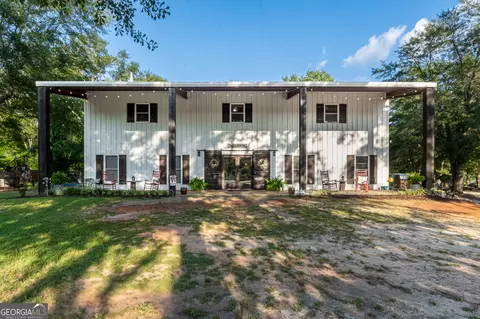 10090 Campground Rd, Matthews, GA 30818