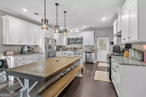 Kitchen - 10090 Campground Rd, Matthews, GA 30818 photo 1 of 3