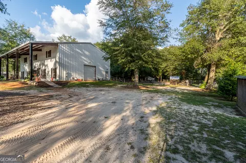 Exterior - 10090 Campground Rd, Matthews, GA 30818 photo 9 of 16