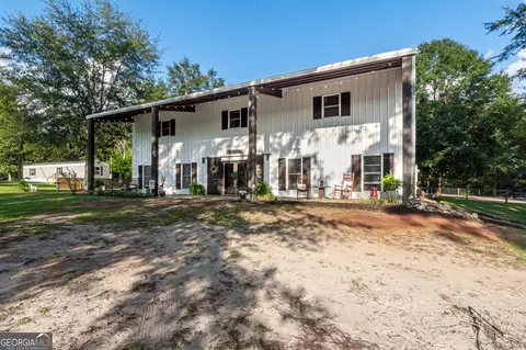 Exterior - 10090 Campground Rd, Matthews, GA 30818 photo 3 of 16