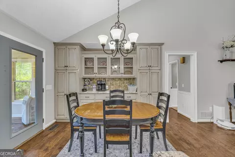 Dining - 66 Dennis Dr, Commerce, GA 30529 photo 1 of 3