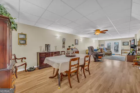 Dining - 66 Dennis Dr, Commerce, GA 30529 photo 2 of 3