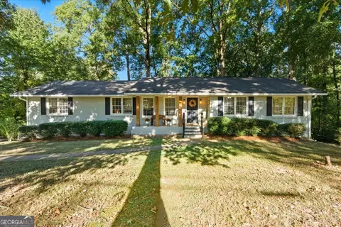 7 Thrushwood Rd NE, Rome, GA 30161