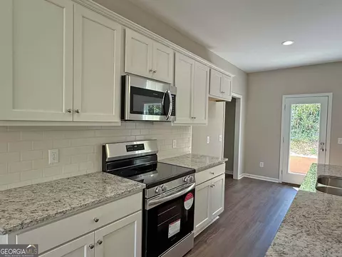 Kitchen - 100 Creekside Dr #LOT 60A, Lagrange, GA 30240 photo 2 of 3