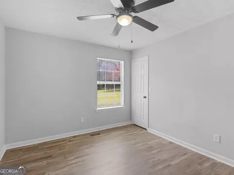 Bedroom - 1120 Jackson Lake Rd, Jackson, GA 30233 photo 6 of 10