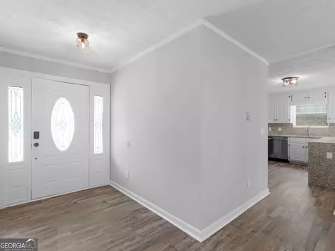 Entry Way - 1120 Jackson Lake Rd, Jackson, GA 30233 photo 1 of 2