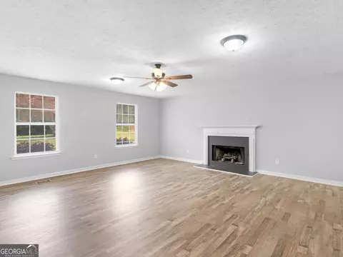 Living - 1120 Jackson Lake Rd, Jackson, GA 30233 photo 3 of 9